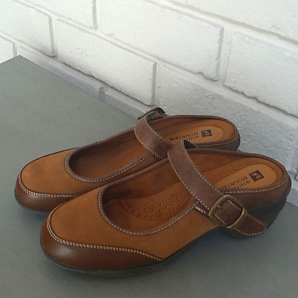 WHITE MOUNTAIN Mary Jane Clog Slip On Shoes. Sz 7